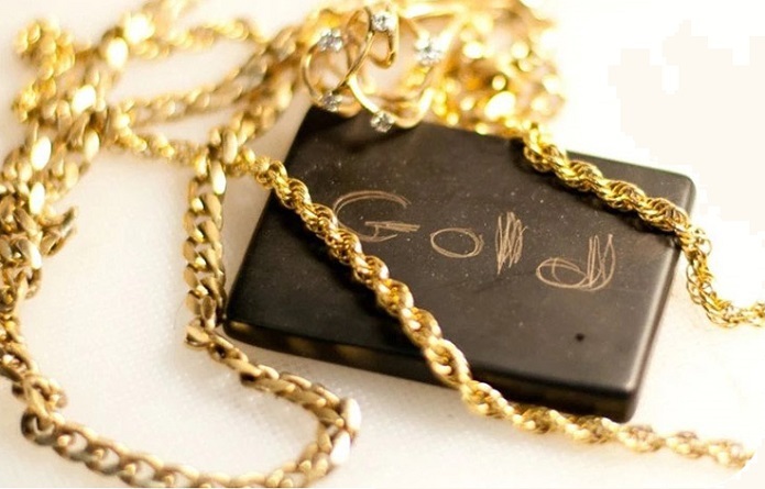 چگونه طلای تقلبی را از اصل تشخیص دهیم؟