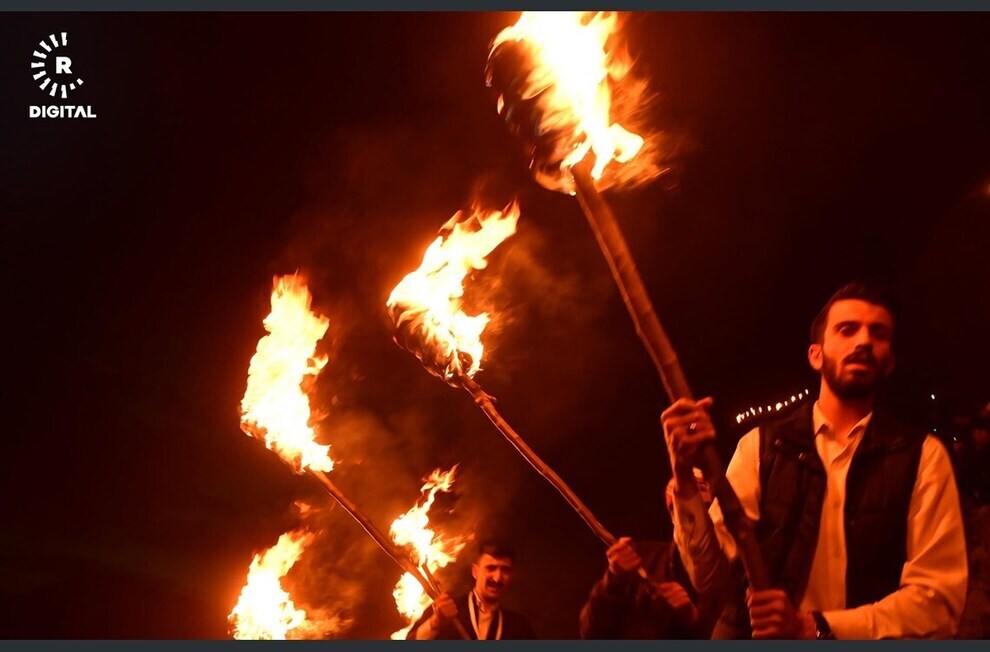 کردها نوروز را با راهپیمایی مشعل جشن گرفتند کردها نوروز را با راهپیمایی مشعل جشن گرفتند