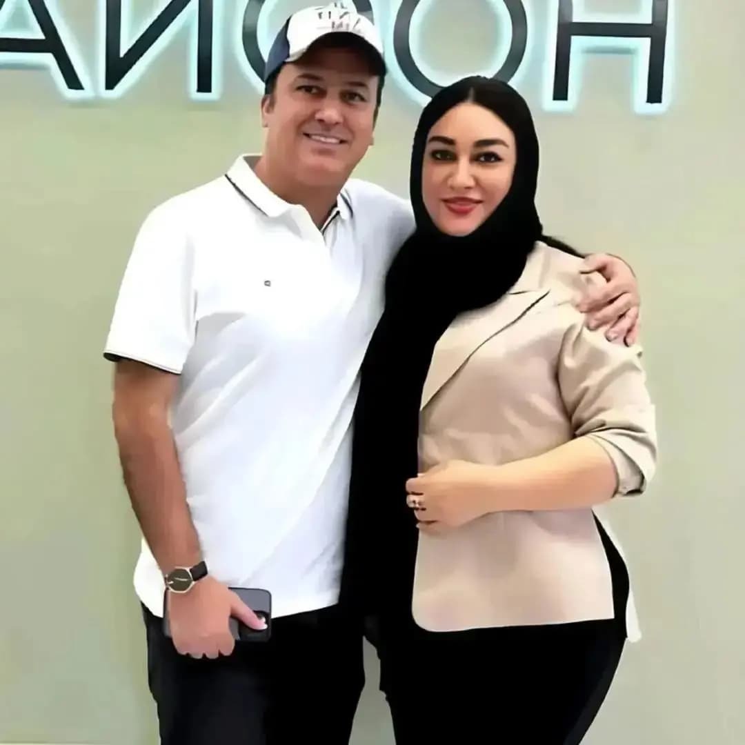 تصویری زیبا از حامد آهنگی در کنار همسرش تصویری زیبا از حامد آهنگی در کنار همسرش