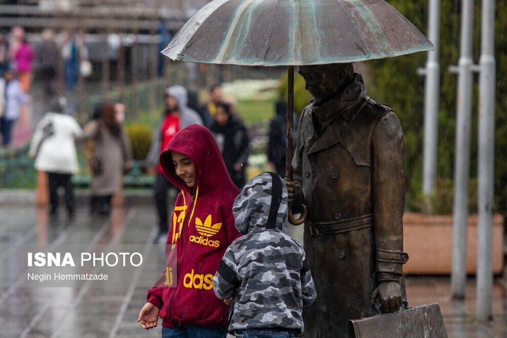 تهران بارانی در روزهای اول فروردین تهران بارانی در روزهای اول فروردین
