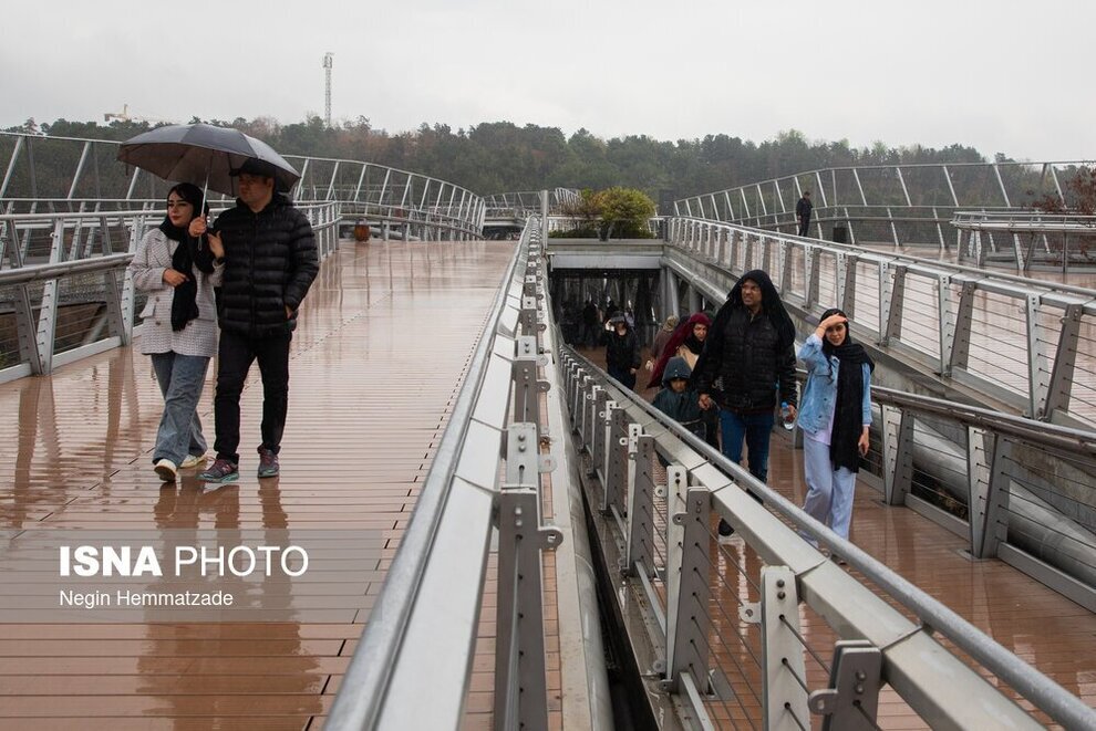 تهران بارانی در روزهای اول فروردین تهران بارانی در روزهای اول فروردین