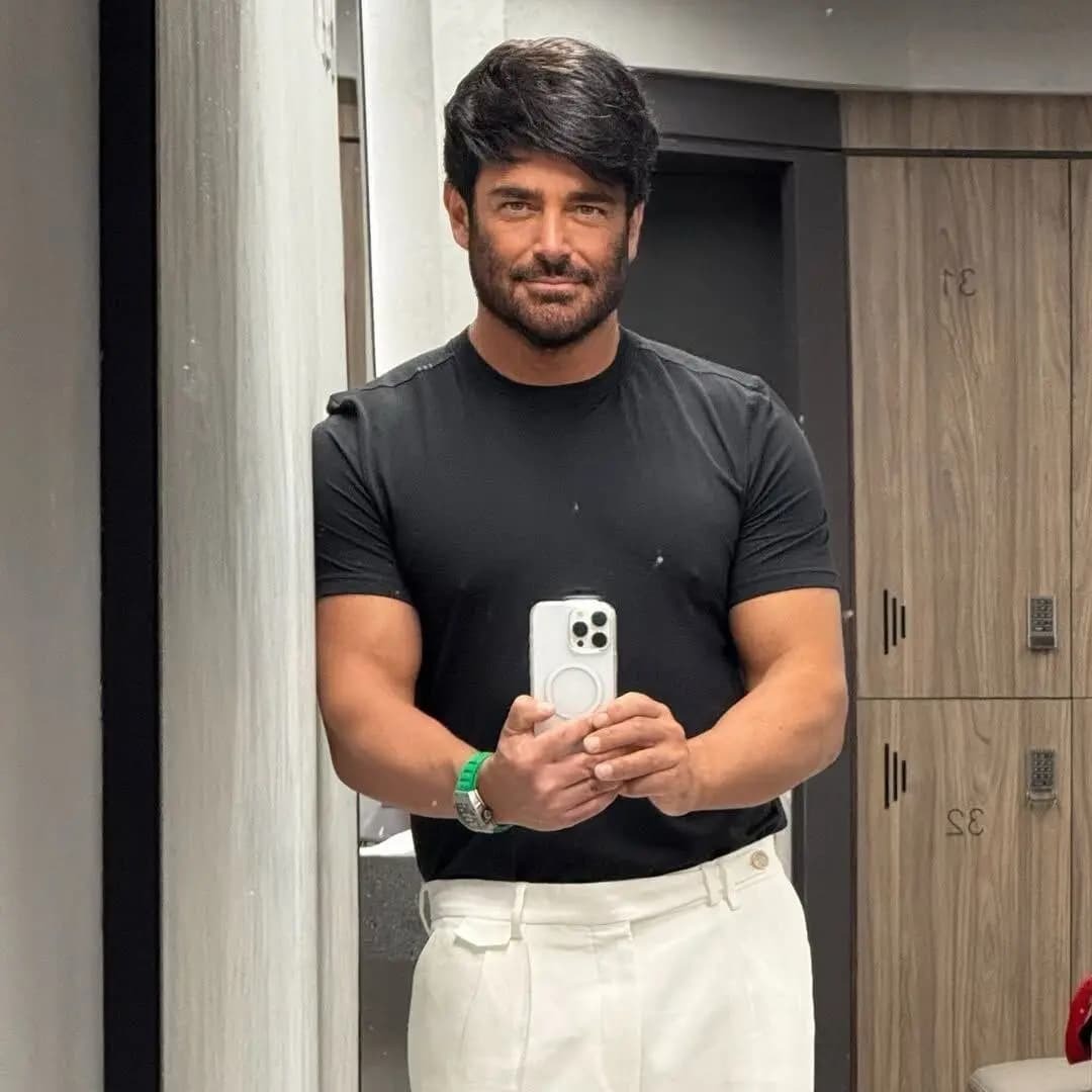 عکس/ مدل موی غیر منتظره محمدرضا گلزار