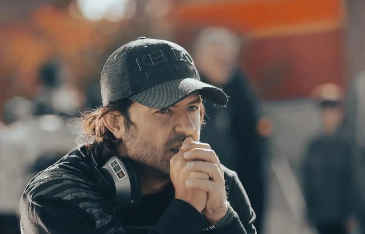 عکس متفاوت از هومن سیدی در پشت صحنه وحشی