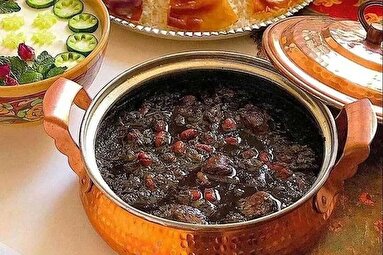 ۱۰ اشتباه رایج در پخت قرمه‌سبزی