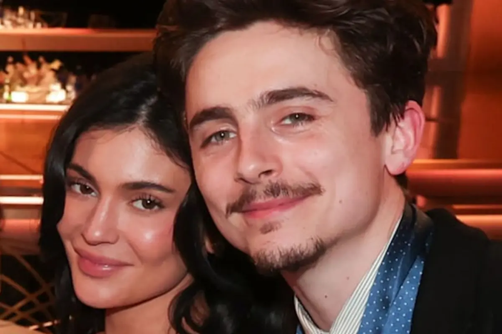 ۳ قانون عجیب تیموتی شالامه برای ادامه رابطه با کایلی جنر! ۳ قانون عجیب تیموتی شالامه برای ادامه رابطه با کایلی جنر!