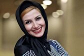 فیلم/ هنرنمایی خاله شادونه با نوازندگی پیانو مشکی در منزلش