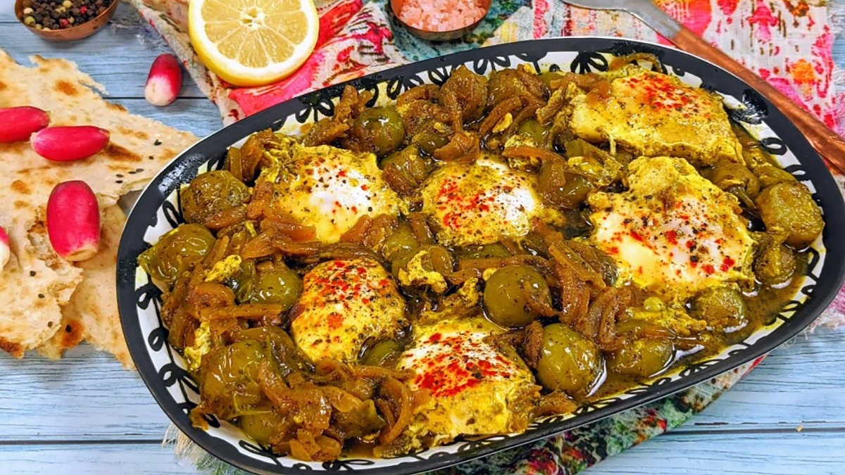 طرز تهیه خورشت گوجه سبز