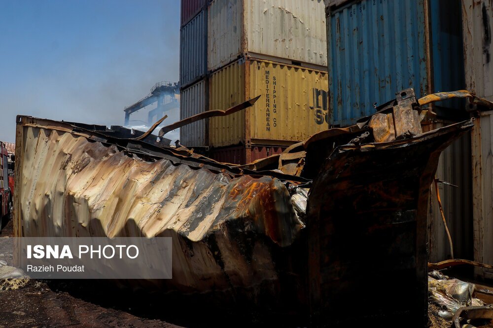 سومین روز از حادثه انفجار در اسکله شهید رجایی - بندر عباس