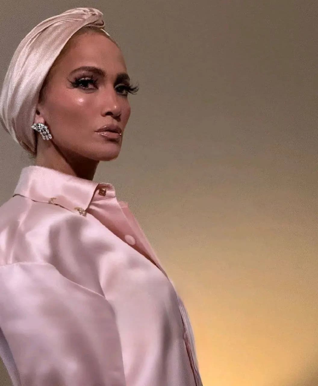 استایل باحجاب جنیفر لوپز جلب توجه کرد