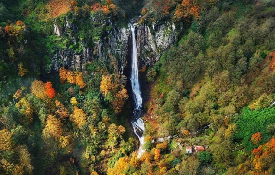 آبشار لاتون گیلان آبشار لاتون گیلان