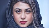 عکس/ ژست عجیب آزاده صمدی وایرال شد
