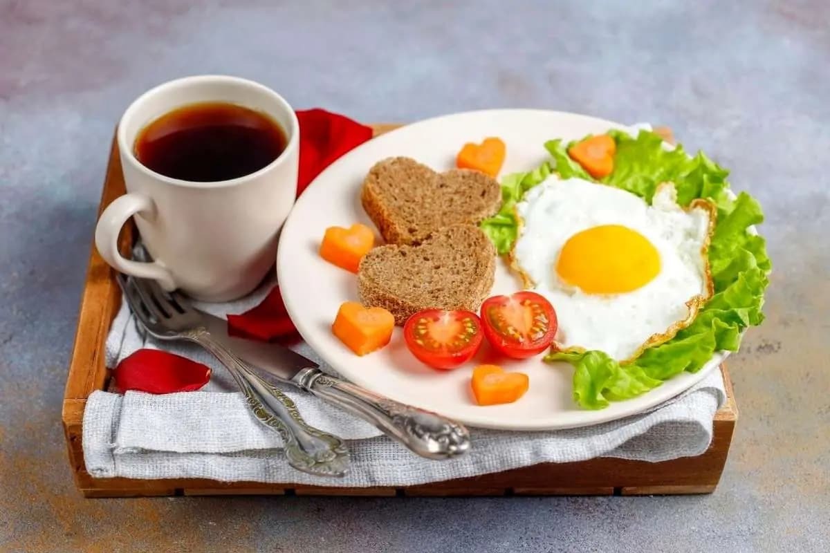 این غذاها را به عنوان صبحانه نخورید این غذاها را به عنوان صبحانه نخورید